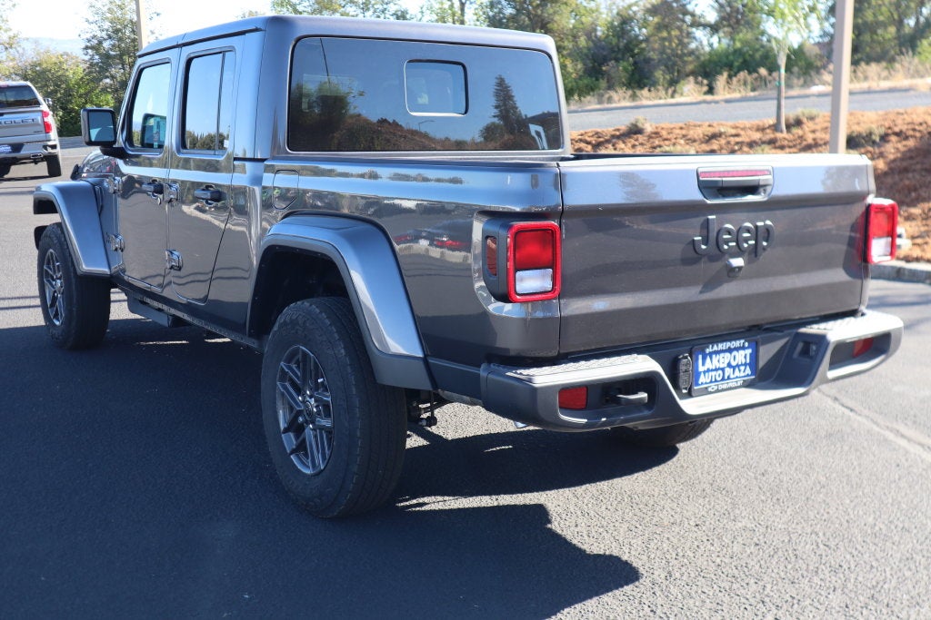 2026 Jeep Gladiator Sport S