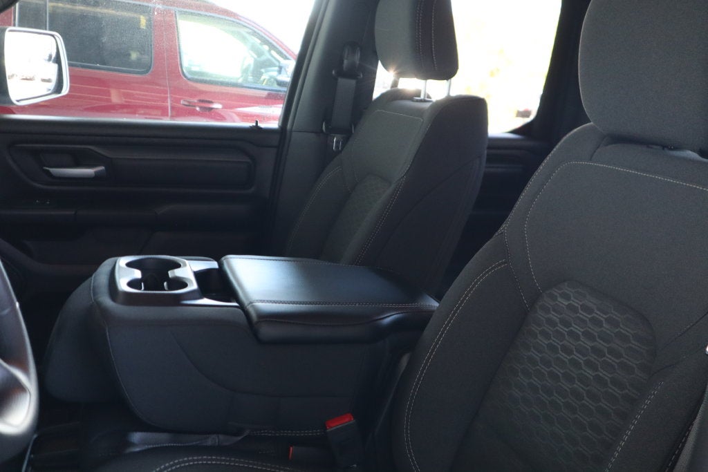 2026 RAM Ram 1500 RAM 1500 EXPRESS QUAD CAB 4X2 6'4' BOX