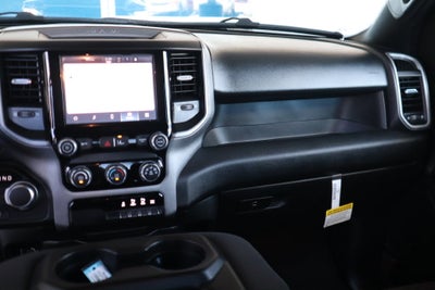 2026 RAM Ram 1500 RAM 1500 EXPRESS QUAD CAB 4X2 6'4' BOX