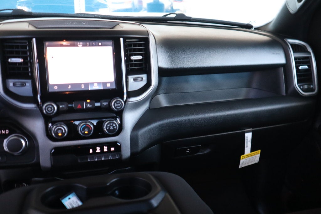 2026 RAM Ram 1500 RAM 1500 EXPRESS QUAD CAB 4X2 6'4' BOX