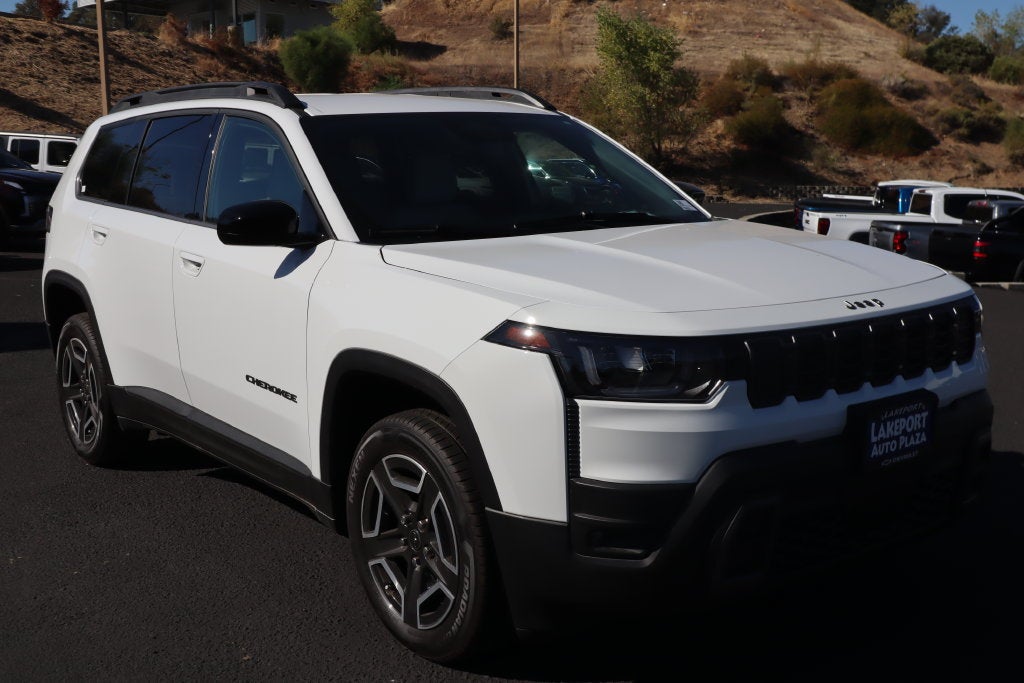 2026 Jeep Cherokee Laredo