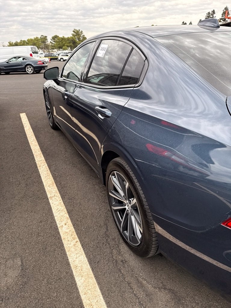 2022 Volvo S60 B5 Momentum